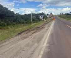 PR-170 recuperação de acostamentos em Pinhão