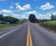 Serviços de reforço da sinalização na PR-566 entre Francisco Beltrão e Itapejara do Oeste
