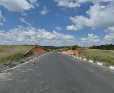 Pavimentação da PR-990 em Rebouças