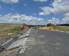 Pavimentação da PR-990 em Rebouças