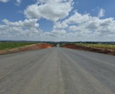 Pavimentação da PR-990 em Rebouças