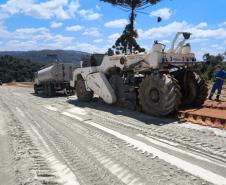 PR-092 Doutor Ulysses execução de solo-cimento