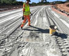 PR-092 Doutor Ulysses execução de solo-cimento