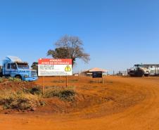 PR-445 entre Lerroville e Irerê, placa de aviso de detonação