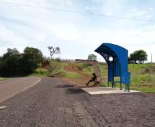 Novo abrigo para parada de ônibus na PR-473 em Nova Laranjeiras