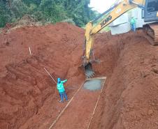 Contorno Noroeste de Pato Branco - construção de bueiro de concreto