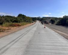 PR-151 entre Ponta Grossa e Palmeira - concretagem