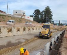PR-151 entre Ponta Grossa e Palmeira - construção do viaduto