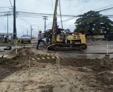 PR-412 duplicação entre Matinhos e Praia de Leste - estacas do viaduto