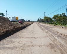 PR-412 duplicação entre Matinhos e Praia de Leste - regularização de subleito
