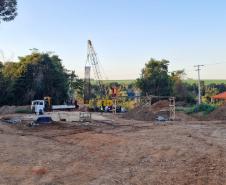 PR-498 nova ponte sobre o Rio Ivaí entre São Carlos do Ivaí e Japurá - fundação nas margens