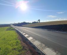 PR-090 obra de pavimentação em Rebouças