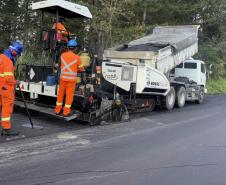 Serviços de conservação na PR-092 entre Rio Branco do Sul e Cerro Azul