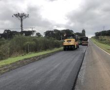 Serviços de conservação na PR-170 em Pinhão