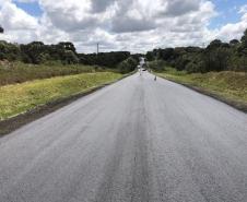 Serviços de conservação na PR-170 em Pinhão