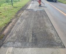 Rodovia entre Itapejara do Oeste e Bom Sucesso do Sul recebe conservação do pavimento