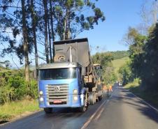 Serviços de conservação na PRC-487 em Manoel Ribas