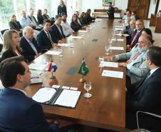 Governador Carlos Massa Ratinho Júnior recebe comitiva do Governo do Paraguai  -  Curitiba, 14/02/2019  -  Foto: Rodrigo Félix Leal/ANPr