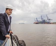 O Porto de Paranaguá comemora seu 84º aniversário no próximo domingo (17), mantendo o desempenho que o coloca entre os portos mais importantes da América Latina e o segundo maior porto do Brasil. Na foto, deputado Sandro Alex, secretário de Infraestrutura e Logística.  -  Paranaguá, 15/03/2019  -  Foto:  Claudio Neves/APPA  