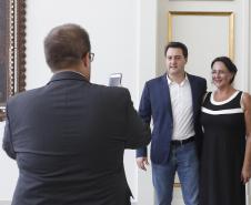 O governador Carlos Massa Ratinho Junior recebeu nesta segunda-feira, no Palácio Iguaçu, o diretor-geral brasileiro da Itaipu Binacional, general Joaquim Silva e Luna.Curitiba, 18-03-19.Foto: Arnaldo Alves / ANPr.