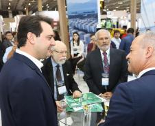 O governador Carlos Massa Ratinho Júnior esteve nesta terça-feira (19) na Intermodal South America 2019, maior feira do setor de logística e comércio exterior da América Latina, onde o Estado está presente com um estande dos Portos do Paraná.  -  São Paulo, 19/03/2019  -  Foto: Rodrigo Félix Leal/ANPr