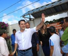 Governador Carlos Massa Ratinho Junior autoriza o início das obras de pavimentação de 9 quilômetros da estrada do Socavão, em Castro. Foto: Jaelson Lucas/ANPr