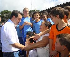 Governador Carlos Massa Ratinho Junior autoriza o início das obras de pavimentação de 9 quilômetros da estrada do Socavão, em Castro. Foto: Jaelson Lucas/ANPr