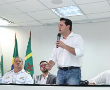 O governador Carlos Massa Ratinho Junior anunciou nesta quarta-feira (3) a contratação do projeto executivo de engenharia para restauração e ampliação de capacidade da Av. Ayrton Senna da Silva, um dos principais acessos ao Porto, no Litoral. A revitalização da via é fundamental para aumentar a capacidade de escoamento das exportações do Estado.  -  Paranaguá, 03/04/2019  -  Foto: Rodrigo Félix Leal/ANPr