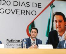 O governador Carlos Massa Ratinho Junior participa de reunião com associados do Sinduscon-PR  nesta terça-feira (7) apresentando um balanço dos 120 dias de gestão do Estado.   Curitiba, 07/05/2019 -  Foto: Geraldo Bubniak/ANPr