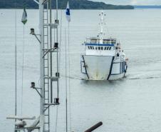 Durante todo o mês de junho, o Porto de Paranaguá vai receber o navio de ensino Ciências do Mar I, da Universidade Federal do Rio Grande do Sul. A embarcação está a serviço dos cursos de Ciências do Mar da Região Sul do Brasil e atenderá alunos do Centro de Estudos do Mar, da Universidade Federal do Paraná (UFPR), e da Universidade Estadual do Oeste do Paraná (Unioeste). Foto: Claudio Neves/APPA