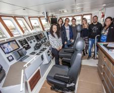 Durante todo o mês de junho, o Porto de Paranaguá vai receber o navio de ensino Ciências do Mar I, da Universidade Federal do Rio Grande do Sul. A embarcação está a serviço dos cursos de Ciências do Mar da Região Sul do Brasil e atenderá alunos do Centro de Estudos do Mar, da Universidade Federal do Paraná (UFPR), e da Universidade Estadual do Oeste do Paraná (Unioeste). Foto: Claudio Neves/APPA