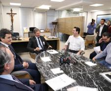 Governador carlos Massa Ratinho Junior durante encontro com o diretor - geral brasileiro da Itaipu Binacional, general Joaquin Silva e Luna  -  Foz do Iguaçu, 12/06/2019  -  Foto: Rodrigo Félix Leal/ANPr