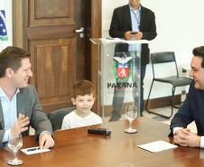 O governador Carlos Massa Ratinho Junior autorizou nesta segunda-feira (22) o repasse de R$ 4 milhões para o recape da Rua Marechal Deodoro da Fonseca, em União da Vitória, no Sul do Estado. A via é uma das mais importantes do município e atravessa quatro bairros, além de fazer a ligação da região Sul com o Sudoeste paranaense e também com Santa Catarina.Foto: Rodrigo Felix Leal/ANPr