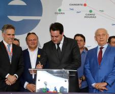 O Paraná passa a ter a maior malha aeroviária do País com o início nesta quarta-feira (07) do programa Voe Paraná. O novo pacote aéreo regional foi lançado pelo governador Carlos Massa Ratinho Junior no Aeroporto do Bacacheri, em Curitiba, e vai atender 12 cidades, de todas as regiões do Estado.Foto Gilson Abreu AENPr