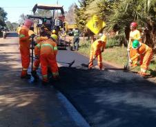 A PR-364, na região Centro-Oeste, está recebendo melhoria no trecho entre a BR-277, próximo a Guarapuava, até o final da pista pavimentada, logo após Goioxim, em uma extensão de 50,4 quilômetros