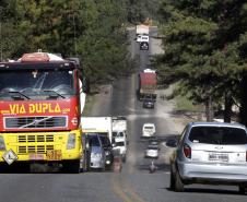 As obras de duplicação da PR-092, a Rodovia dos Minérios, vão começar na primeira quinzena de outubro. Serão investidos R$ 90,6 milhões para construir novas pistas, vias marginais, pontes, viadutos, passarela, calçadas e ciclovias no trecho entre Curitiba e Almirante Tamandaré, em uma extensão de 4,74 quilômetros.Foto: Arnaldo Alves /AEN