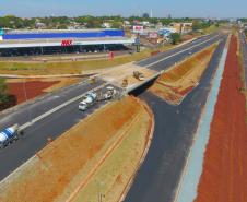 As obras de adequação do cruzamento entre a BR-277 e a Avenida Costa e Silva, em Foz do Iguaçu, que incluem a construção de um novo viaduto, estão quase concluídas. Prevista para ser finalizada em abril de 2020, a obra deve ser entregue nas próximas semanas.Foto: Divulgação/SEIL