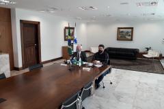 Diretor-geral do DER, Fernando Furiatti, apresentou um panorama da infraestrutura paranaense, destacando medidas inovadoras sendo planejadas e em desenvolvimento