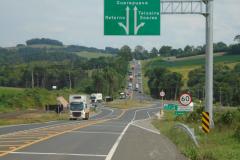 Trevo na BR-277 com a PR-438