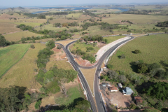 Curva concluída na PR-151 em Ribeirão Claro