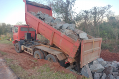 Correção de erosão na PR-492, em Tamboara