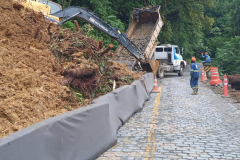 Estrada da Graciosa - obras de contenção