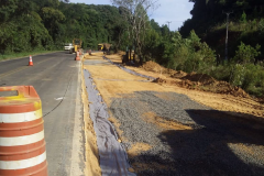 Obra de terceiras faixas na PR-160 em Imbaú