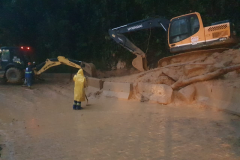 Estrada da Graciosa é bloqueada após escorregamento de materiais no km 11