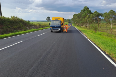 Rodovia estadual recebendo últimos serviços de conservação