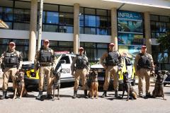 Entrega de viaturas e cães policiais para o BPRv