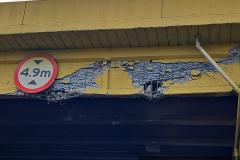 PR-444 Viaduto no km 0+190, danificado por acidente com caminhão