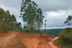 PR-092 em Doutor Ulysses obra de pavimentação