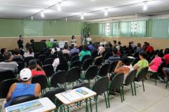 Portos do Paraná promoveram nesta segunda-feira (15), em Antonina, o 3.º Seminário da Pesca no Colégio Estadual Brasilio Machado. 30 pescadores e marisqueiras se reuniram com a equipe da Diretoria de Meio Ambiente para receber o resultado do monitoramento da atividade pesqueira na região.  -  Paranaguá, 15/04/2019  -  Foto: Divulgação APPA