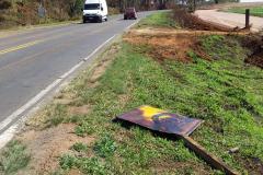 Governo alerta para os perigos causados pelo vandalismo de placas. Foto: Divulgação/DER